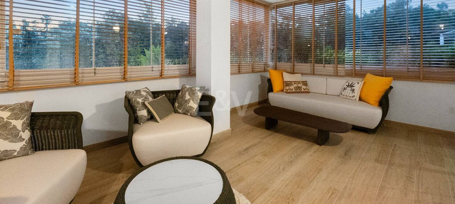 Elegant Ground Floor Apartment on Marbella’s Golden Mile