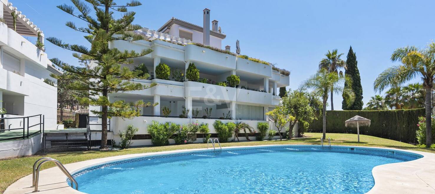 Elegant Ground Floor Apartment on Marbella’s Golden Mile
