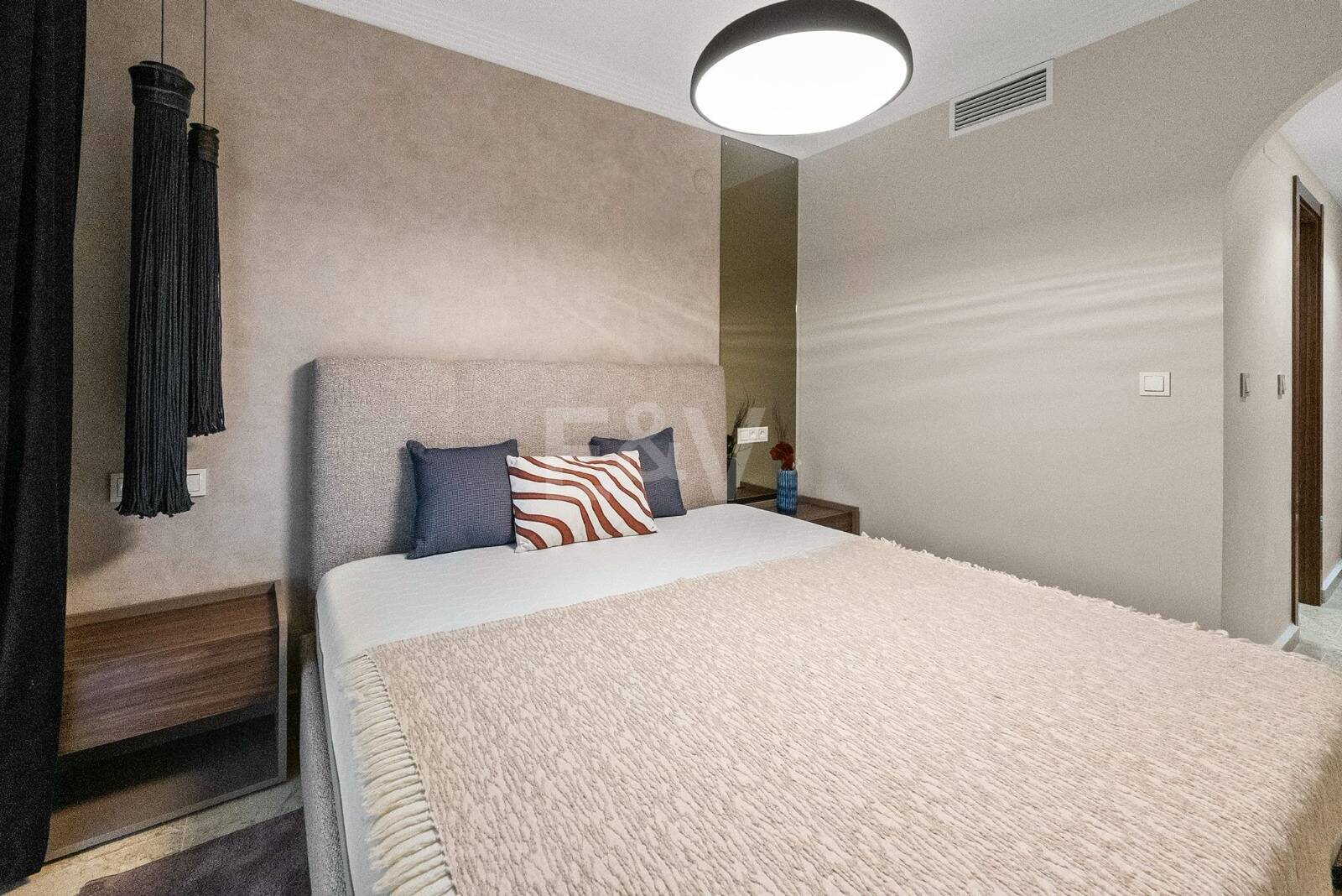 Sofisticado apartamento en una comunidad privada cerca de los mejores servicios de Marbella