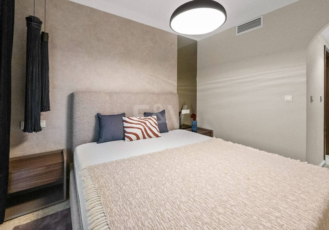 Sofisticado apartamento en una comunidad privada cerca de los mejores servicios de Marbella