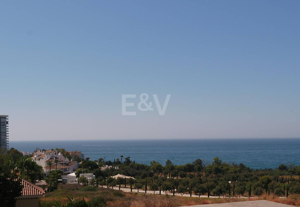 Outstanding Investment Opportunity – Four Plots with Villa Projects