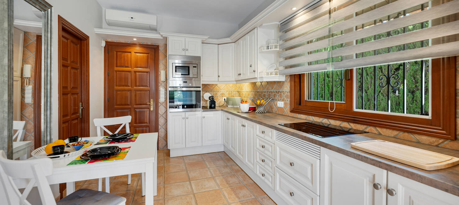 Elegancia mediterránea por Melvin Villaroel