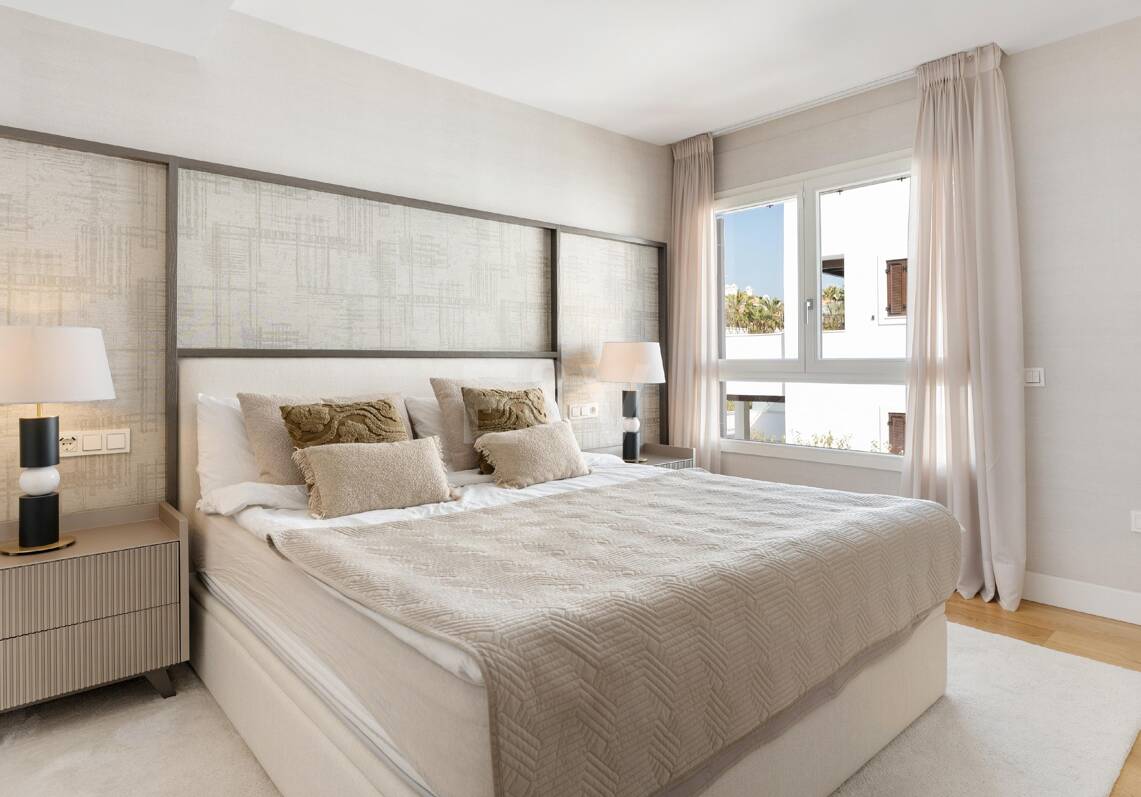 Penthouse duplex panoramique avec terrasses ensoleillées, piscine privée & licence touristique
