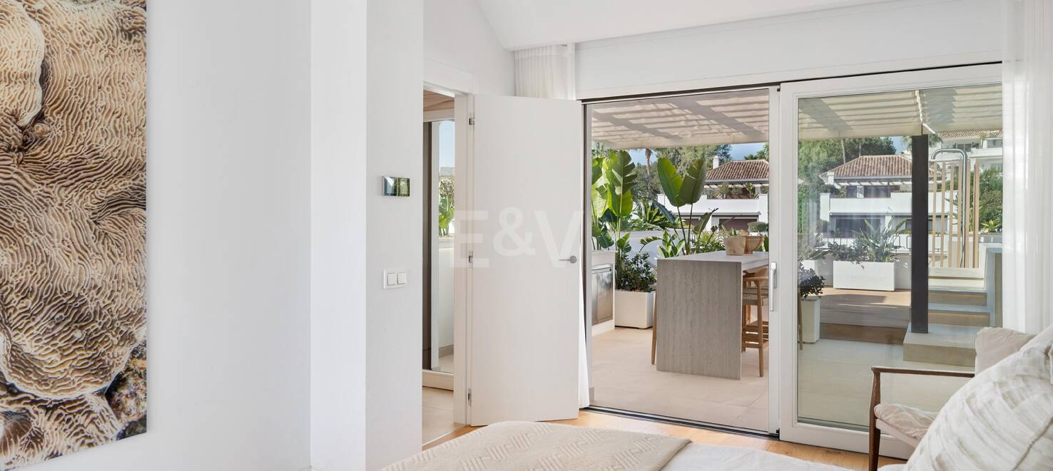 Stunning Duplex Penthouse on Marbella's Golden Mile