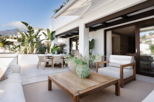 Panoramic Duplex Penthouse with Sunset Terraces and Private Pool