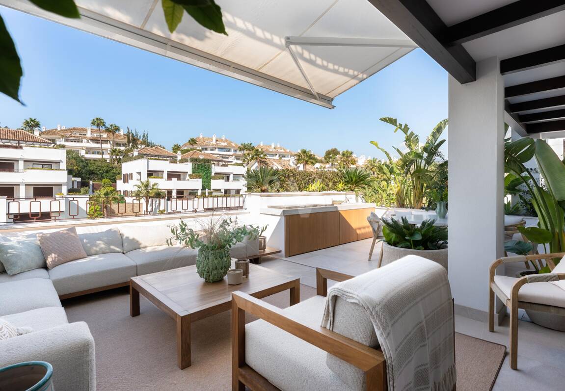 Panoramic Duplex Penthouse with Sunset Terraces and Private Pool