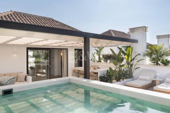 Panoramic Duplex Penthouse with Sunset Terraces and Private Pool