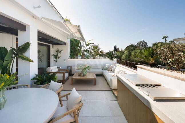 Panoramic Duplex Penthouse with Sunset Terraces and Private Pool