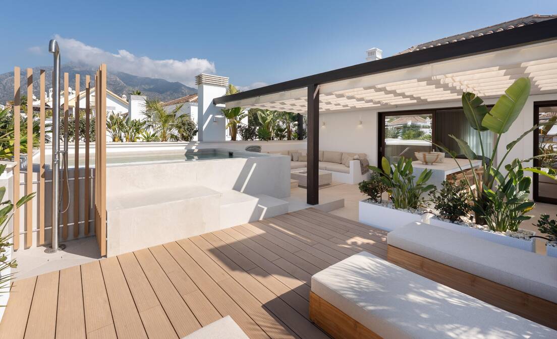 Panoramisches Duplex-Penthouse mit Sunset-Terrassen und privatem Pool