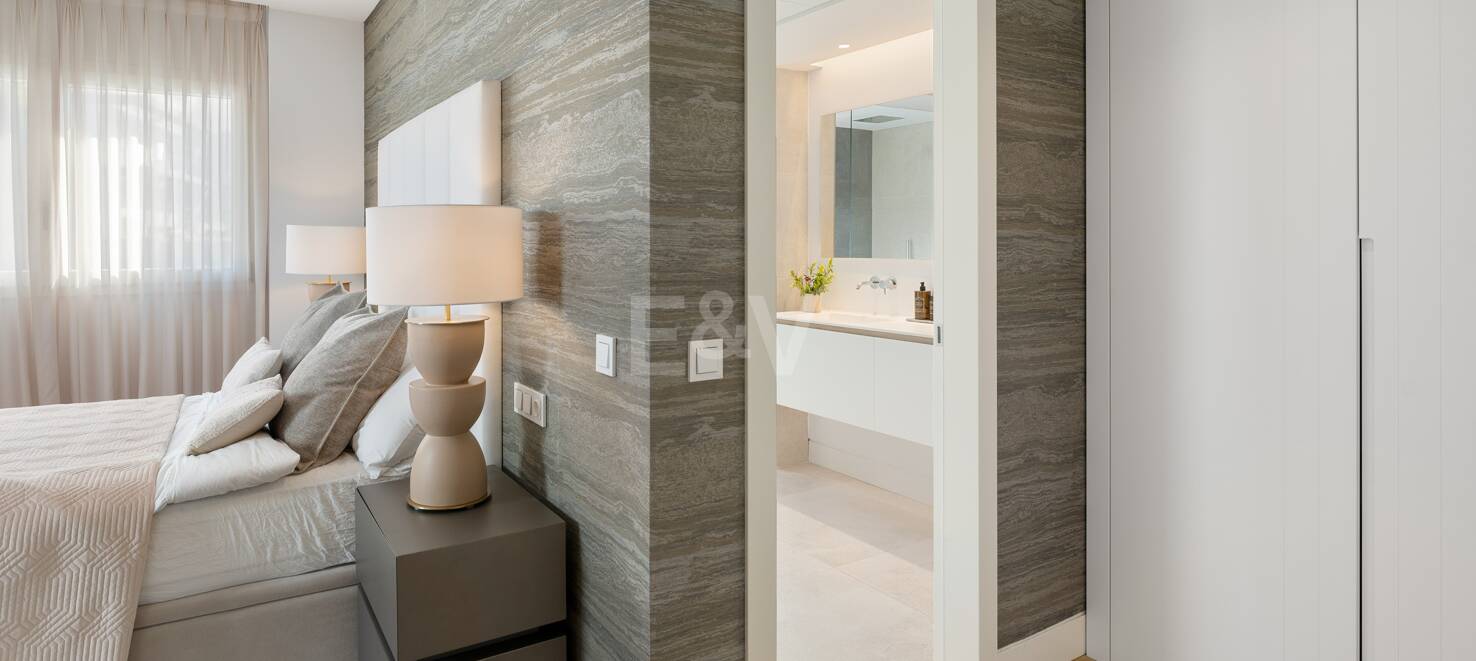 Stunning Duplex Penthouse on Marbella's Golden Mile