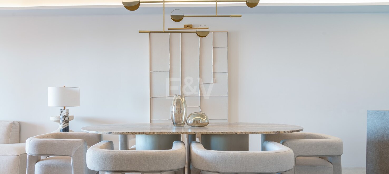Sophisticated Apartment Moments from the Beach