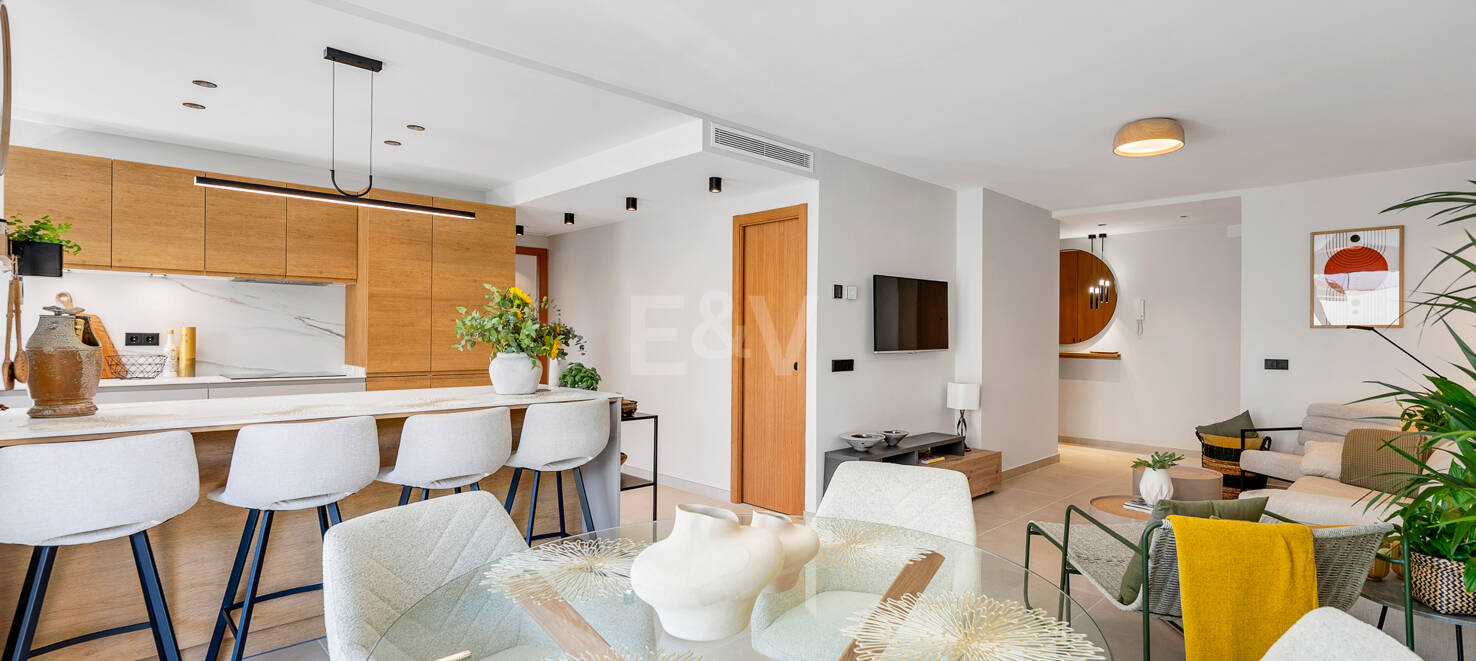 Elegantes Apartment mit Terrasse und Pool im Zentrum von Marbella