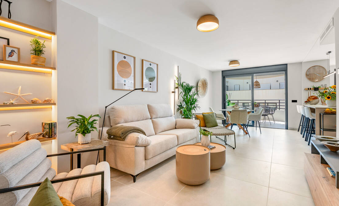 Elegante Apartamento con Terraza y Piscina en el Centro de Marbella