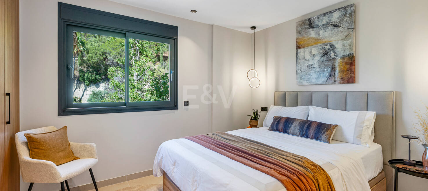 Elegantes Apartment mit Terrasse und Pool im Zentrum von Marbella