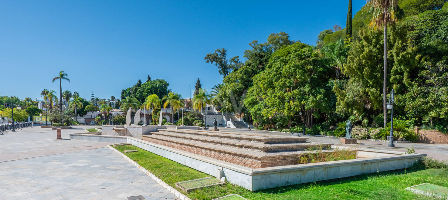 Elegantes Apartment mit Terrasse und Pool im Zentrum von Marbella