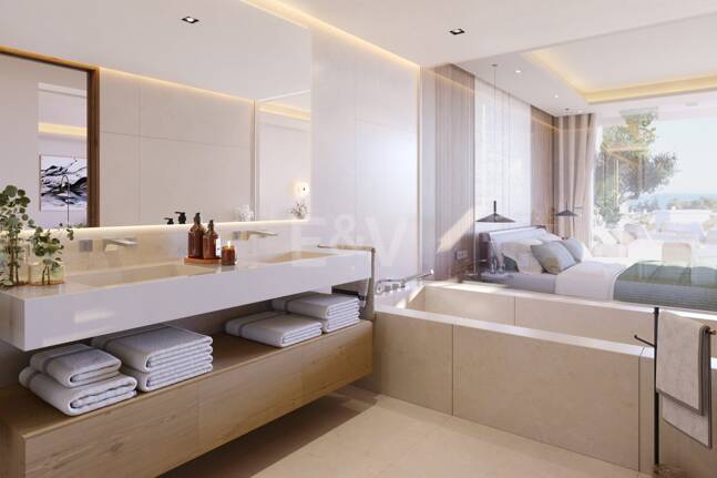 Duplex Penthouse with Private Swimming Pool Near Puente Romano