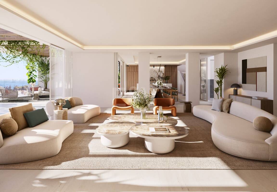 Duplex Penthouse with Private Swimming Pool Near Puente Romano