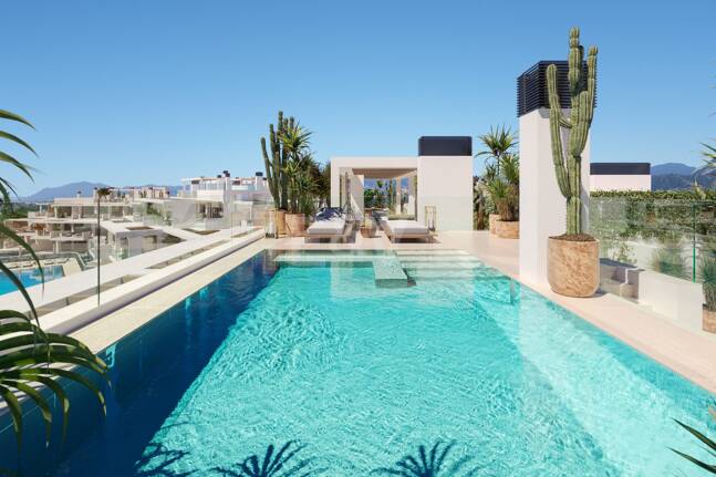 Duplex Penthouse with Private Swimming Pool Near Puente Romano