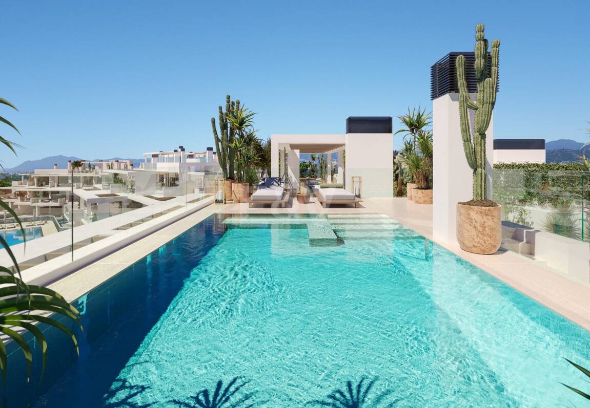 Duplex Penthouse with Private Swimming Pool Near Puente Romano