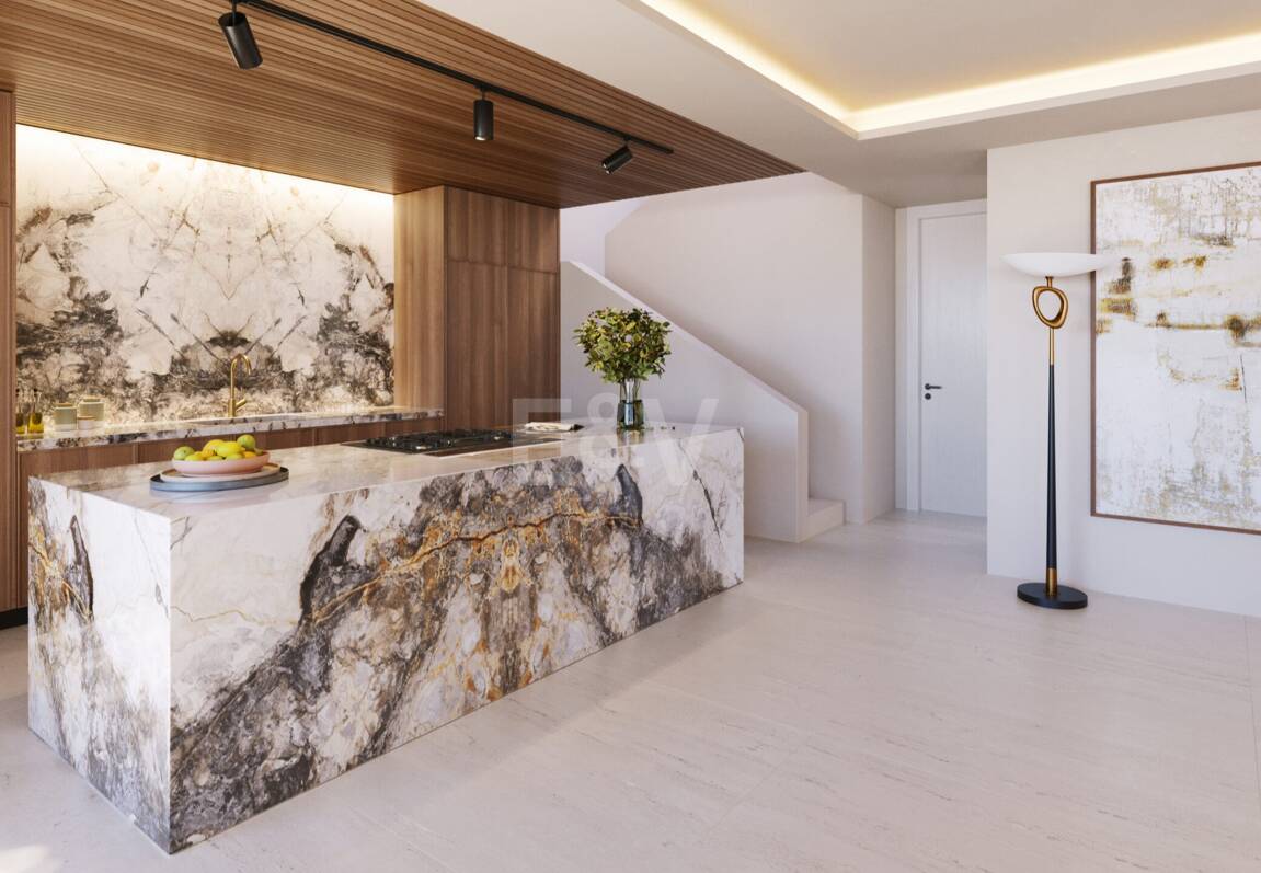 Duplex Penthouse with Private Swimming Pool Near Puente Romano