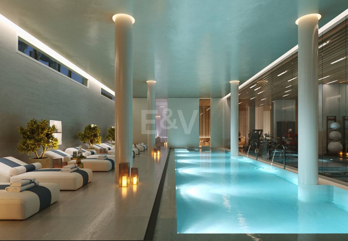 Duplex Penthouse with Private Swimming Pool Near Puente Romano