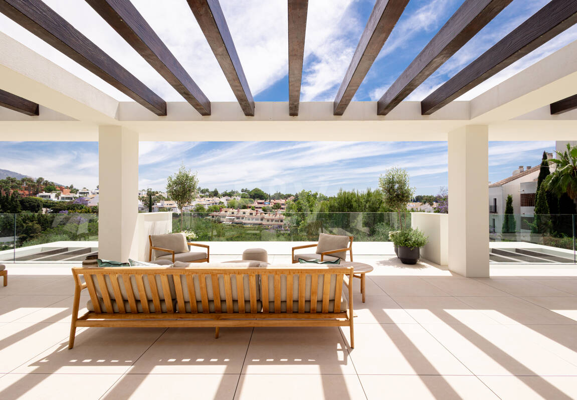 Duplex Penthouse med privat simning Pool nära Puente Romano