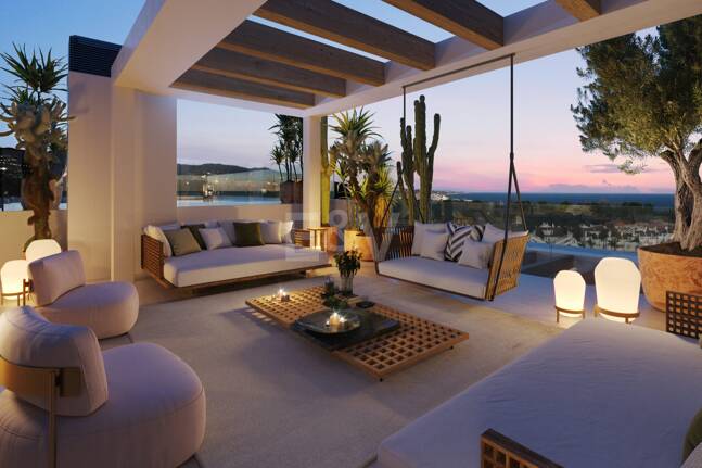 Duplex Penthouse with Private Swimming Pool Near Puente Romano