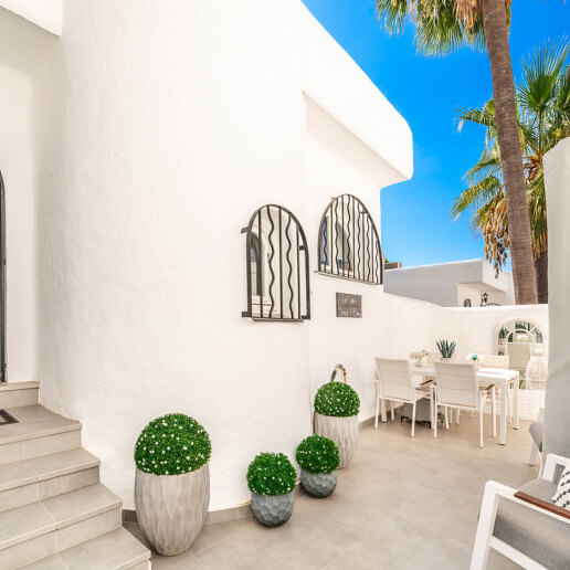 Beautifully Renovated Detached Home in Gated Community with Garden