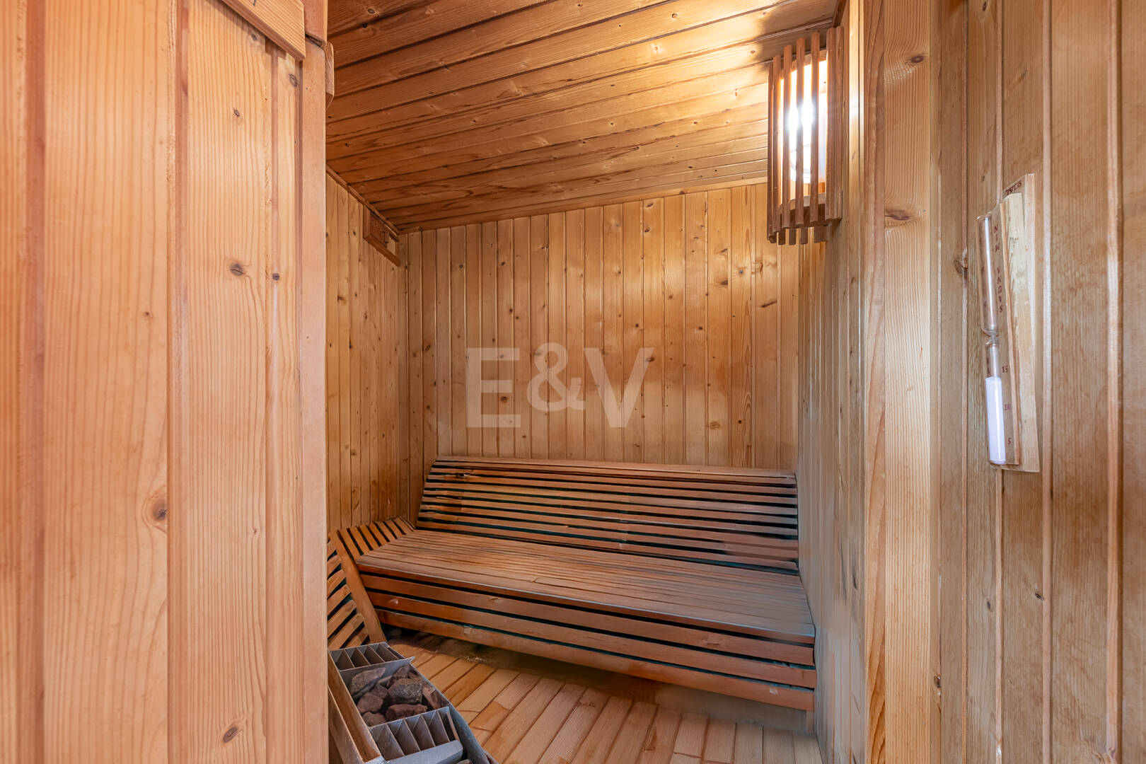 Villa clásica en primera línea de golf cerca de las mejores comodidades de Marbella