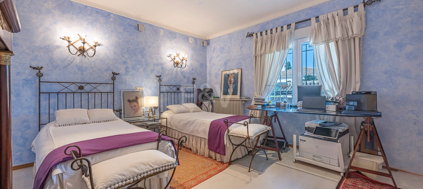 Classic Villa on the First Line Golf Near Marbella’s Finest Amenities