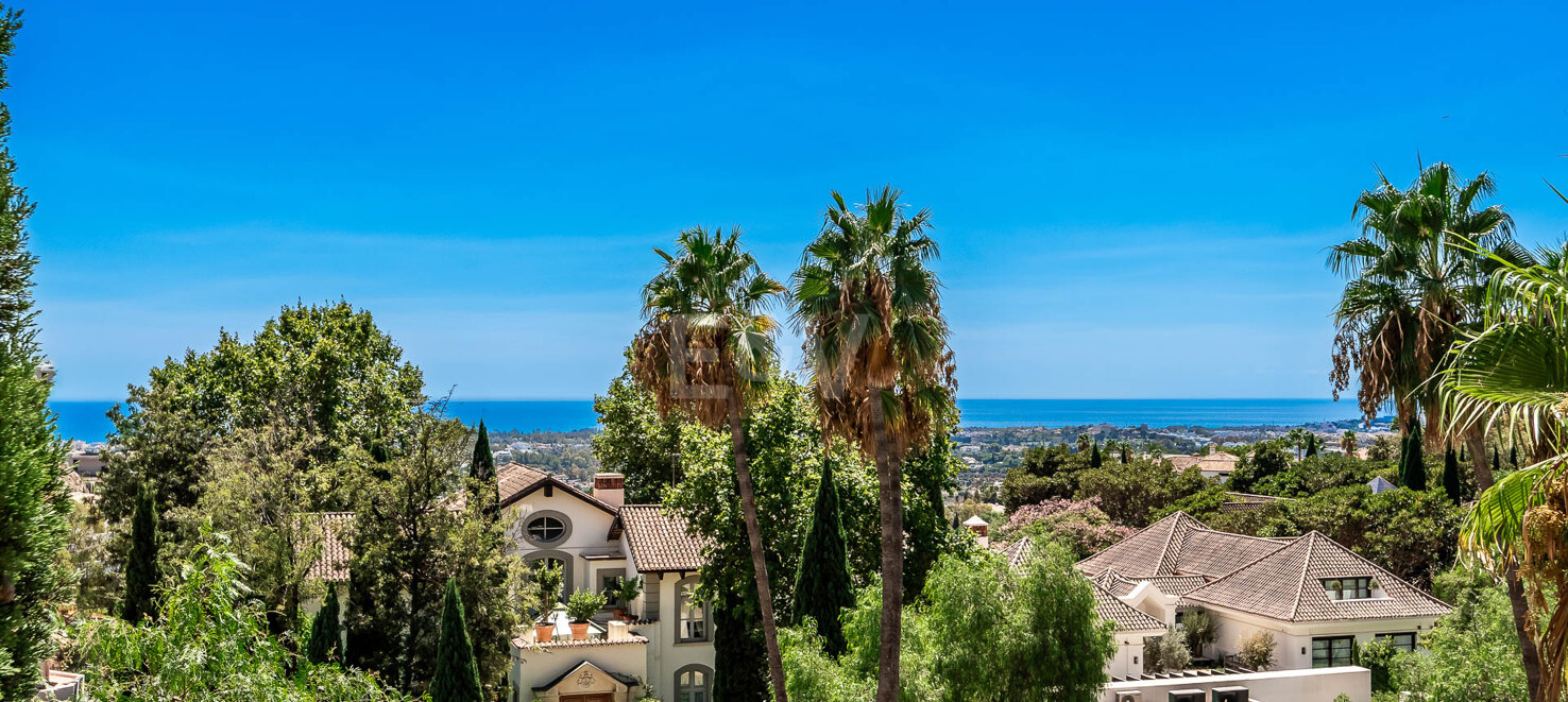 Apartamento espacioso con vistas al mar y amplia terraza en La Quinta