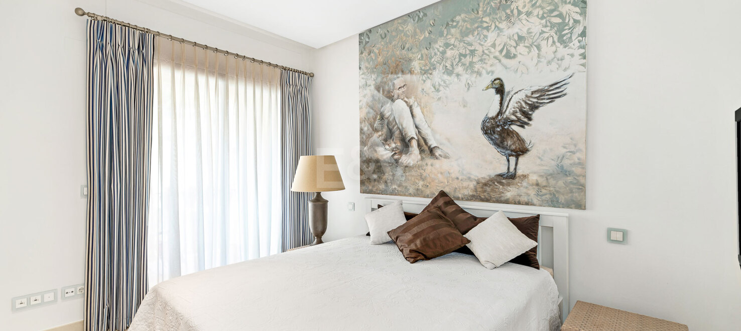 Apartamento espacioso con vistas al mar y amplia terraza en La Quinta