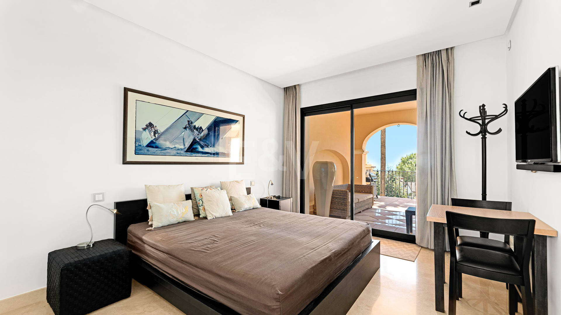 Luxuriöse, Großzügige Wohnung mit Meerblick