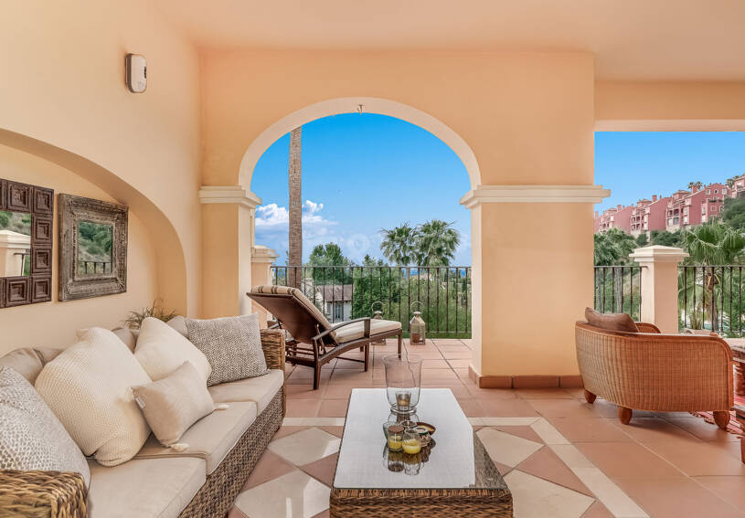 Luxuriöse, Großzügige Wohnung mit Meerblick