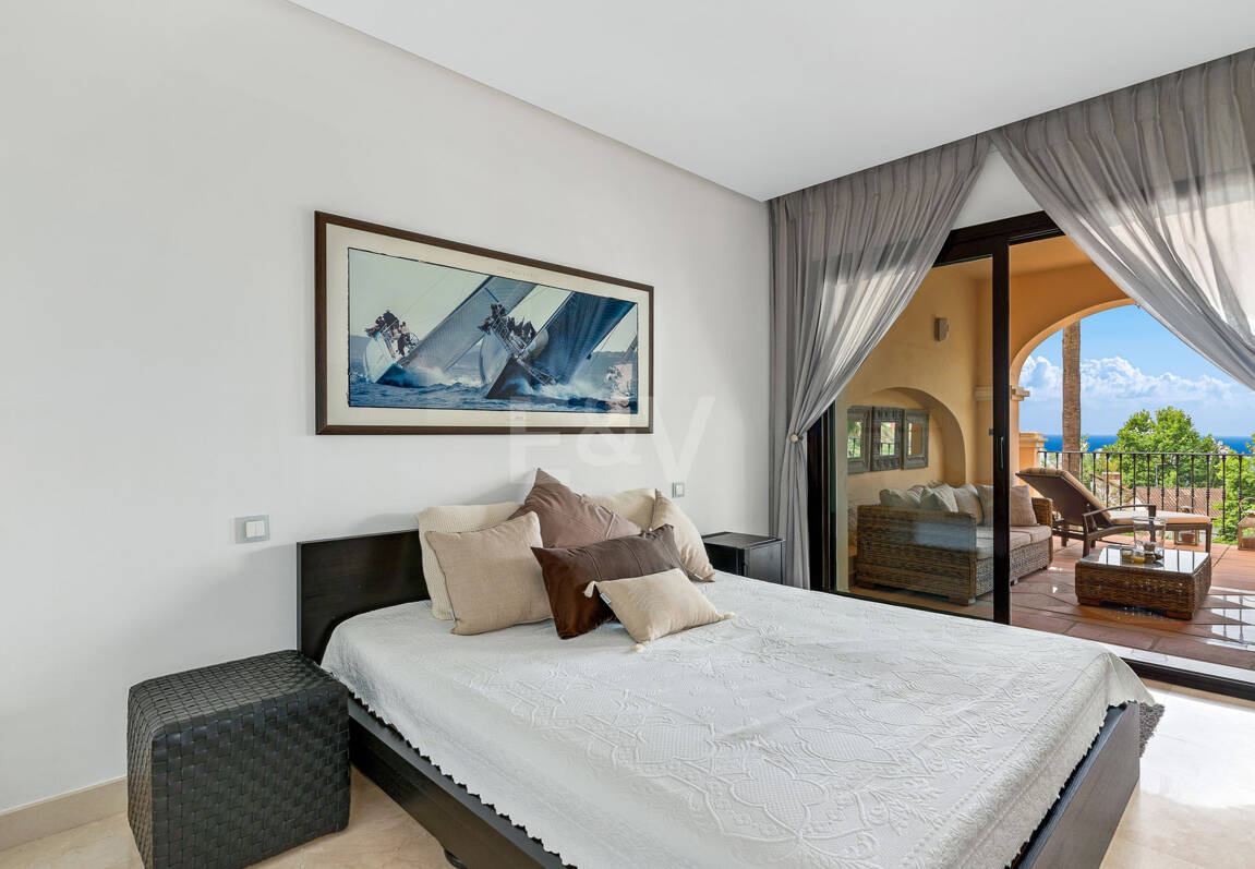 Luxuriöse, Großzügige Wohnung mit Meerblick