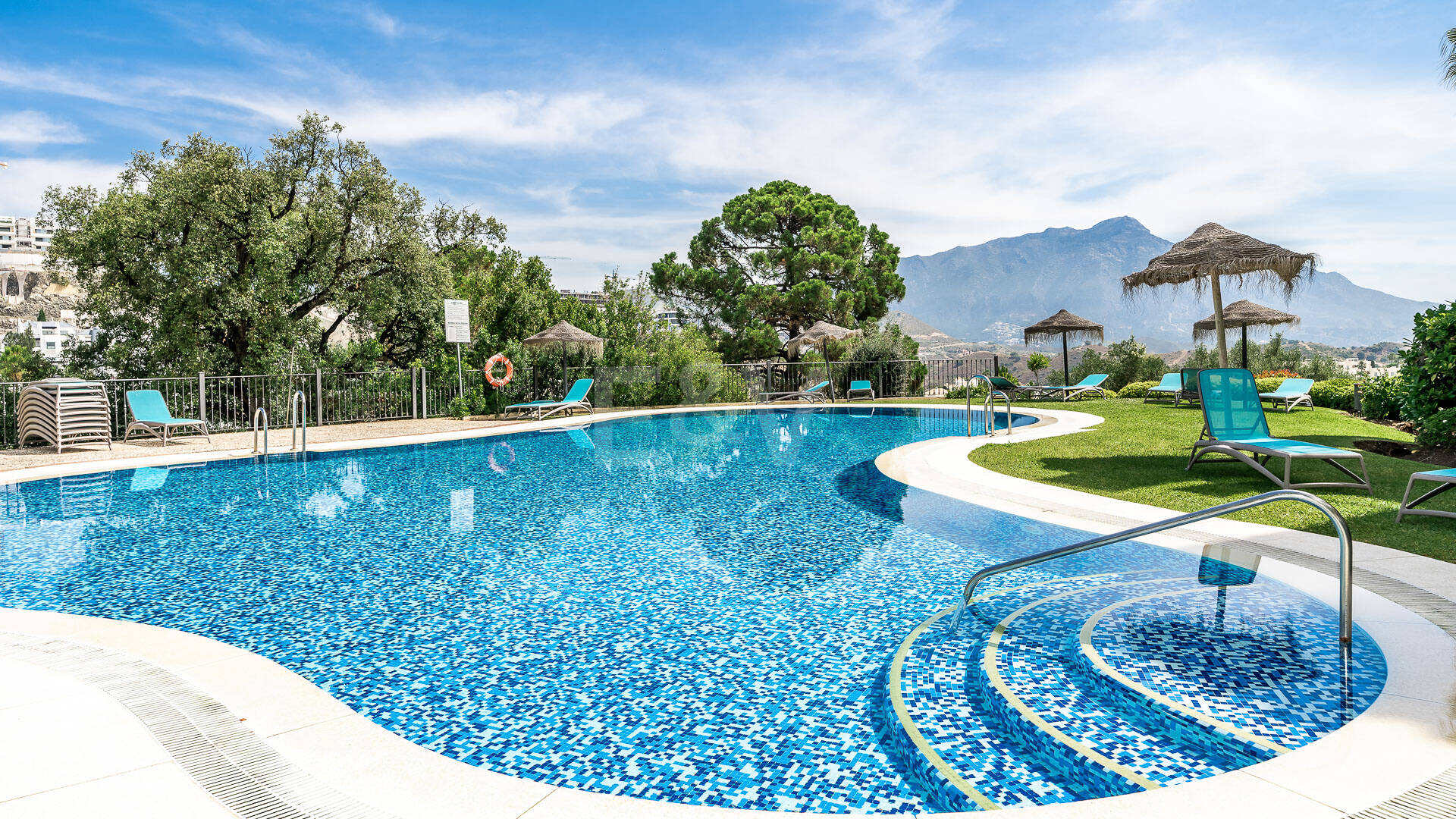 Luxuriöse, Großzügige Wohnung mit Meerblick