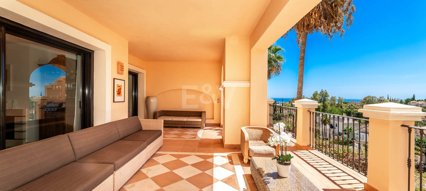 Luxuriöse, Großzügige Wohnung mit Meerblick