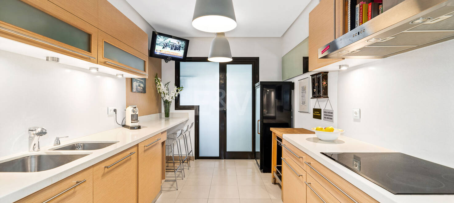 Luxuriöse, Großzügige Wohnung mit Meerblick