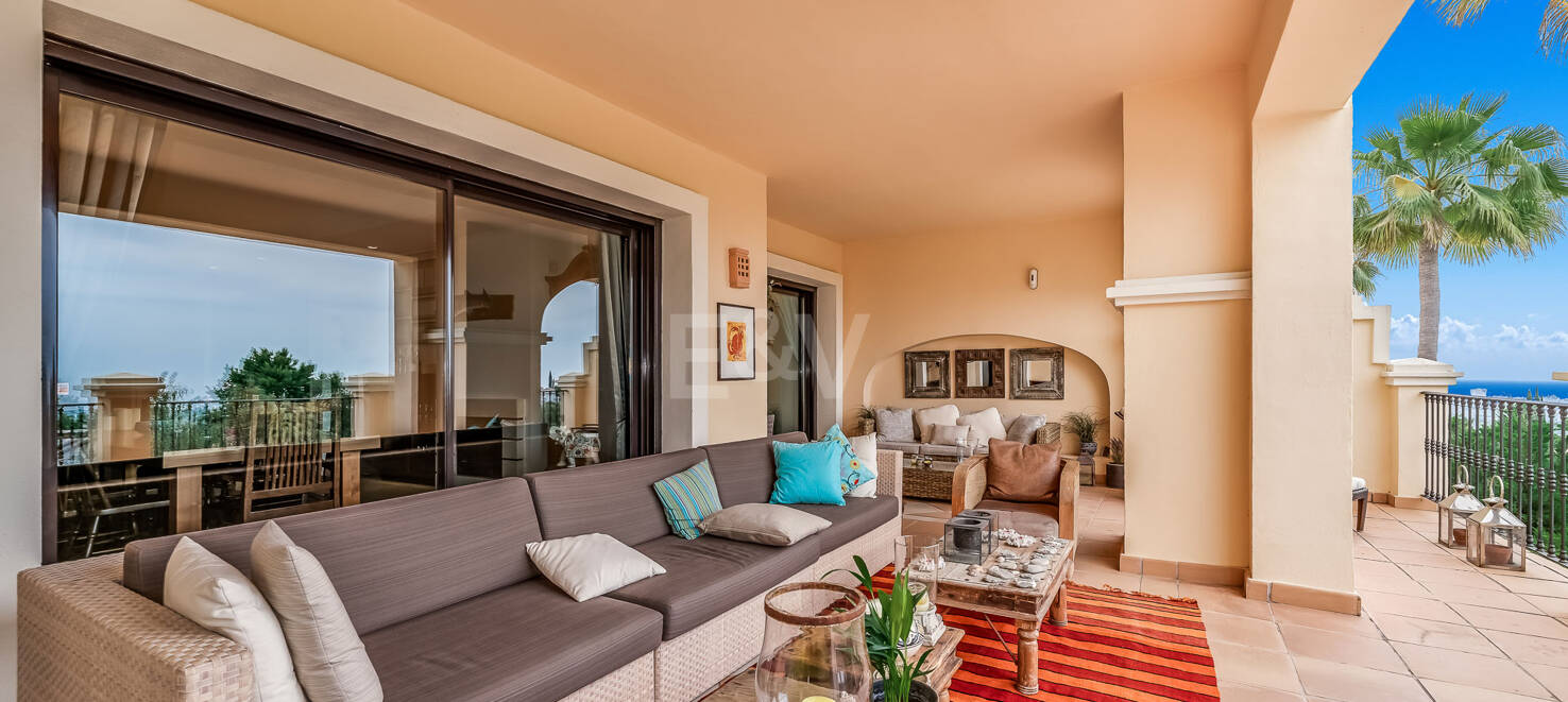 Luxuriöse, Großzügige Wohnung mit Meerblick