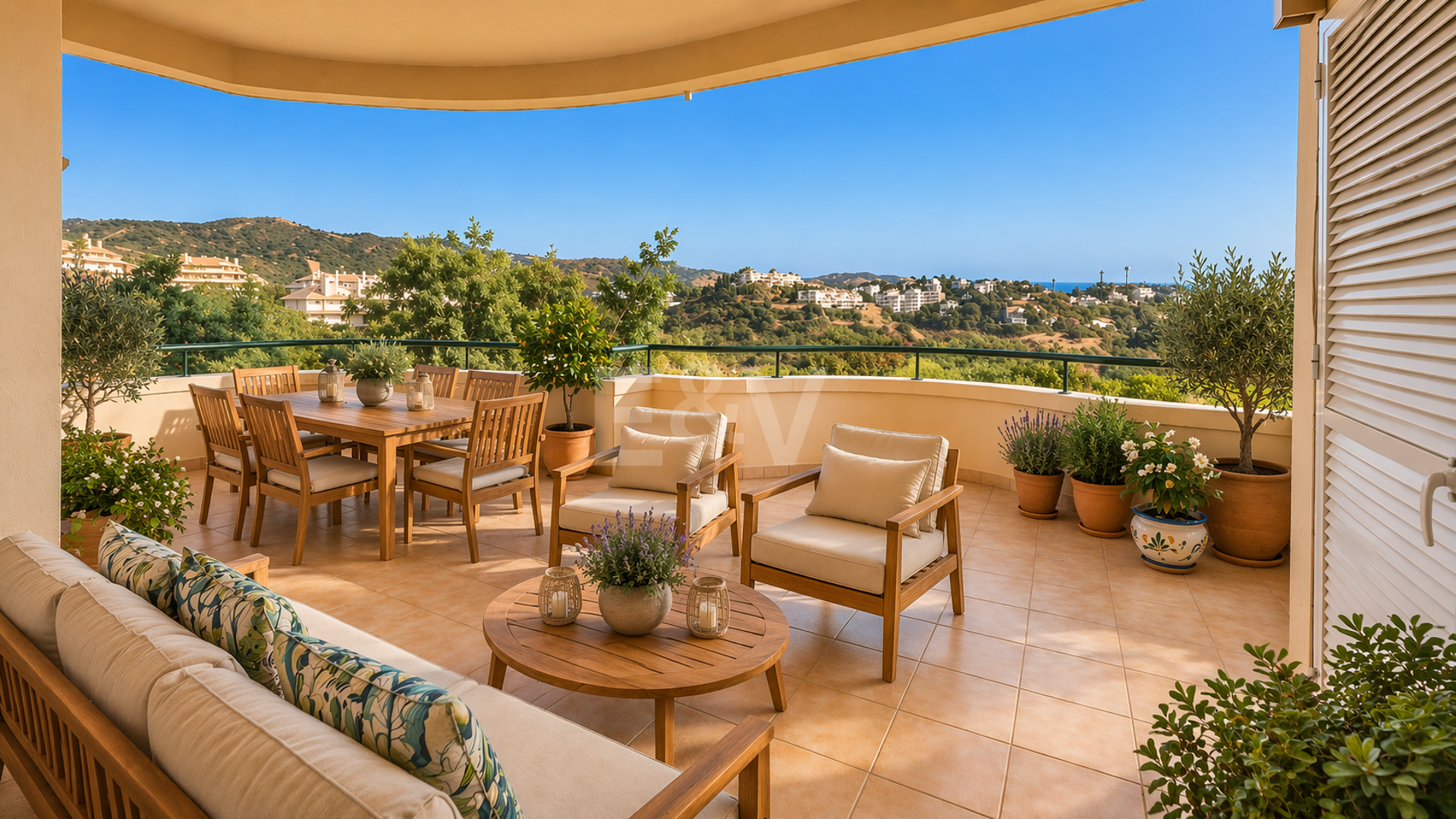 Apartamento de lujo en esquina con vistas espectaculares en Elviria Hills