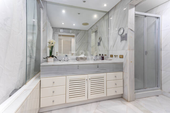 Don Gonzalo, ubicación privilegiada en Marbella, a pasos de la playa