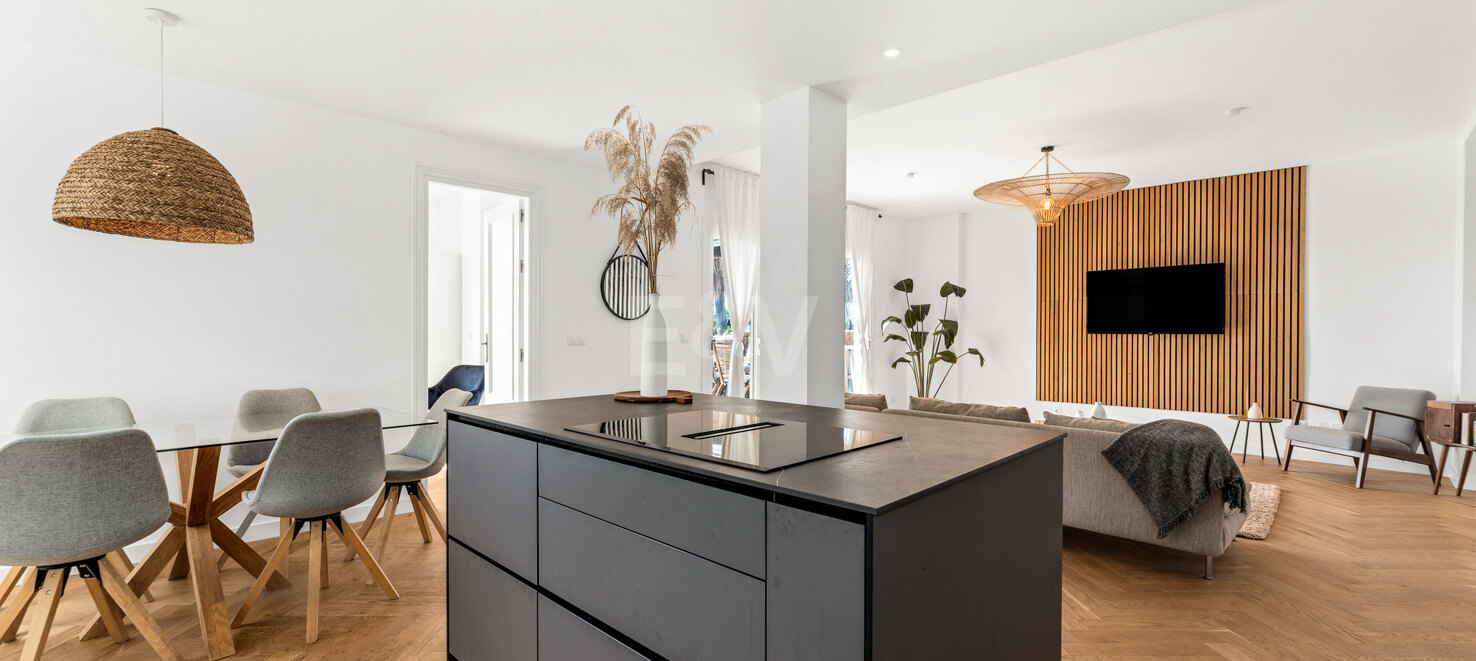 Luxus-Penthouse mit Panoramablick im exklusiven Les Belvederes, La Cerquilla