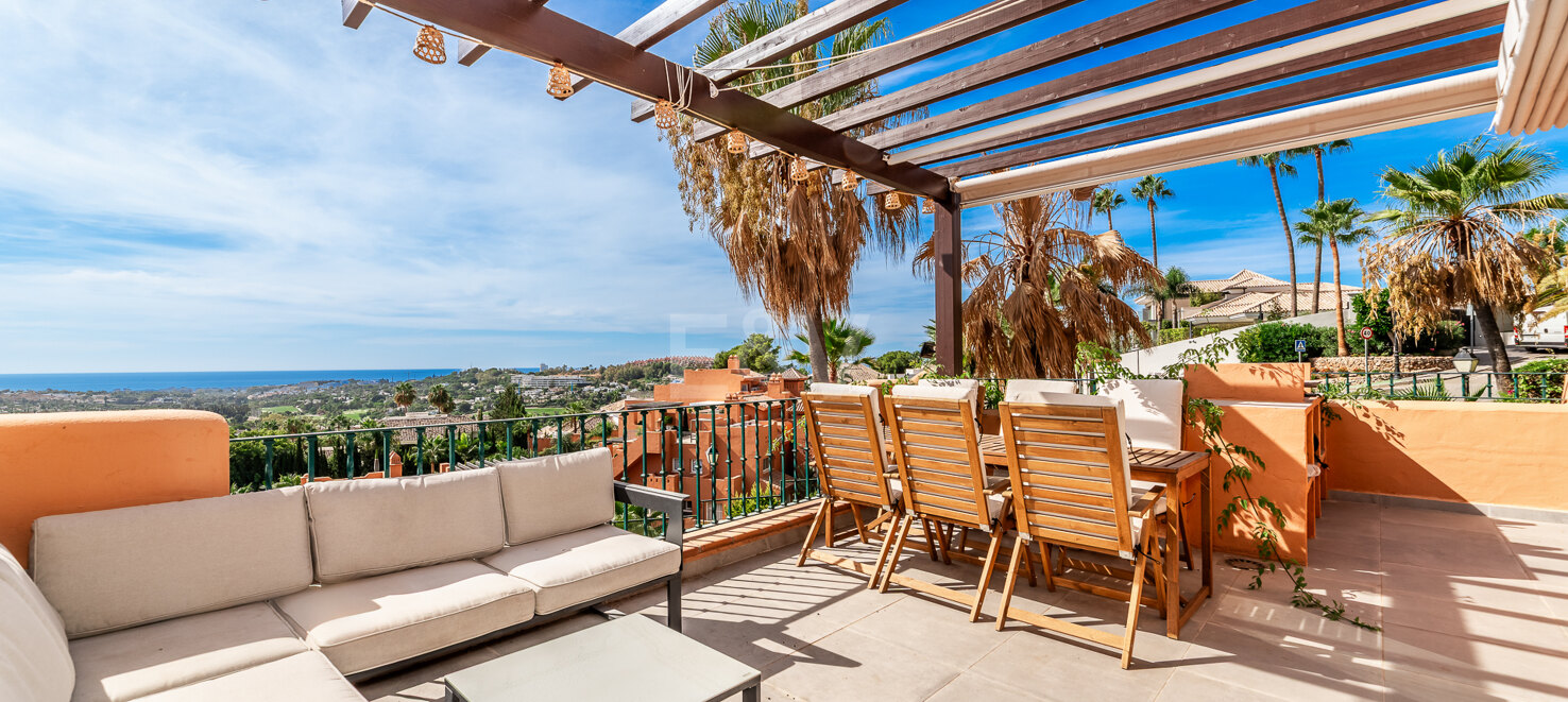 Luxus-Penthouse mit Panoramablick im exklusiven Les Belvederes, La Cerquilla