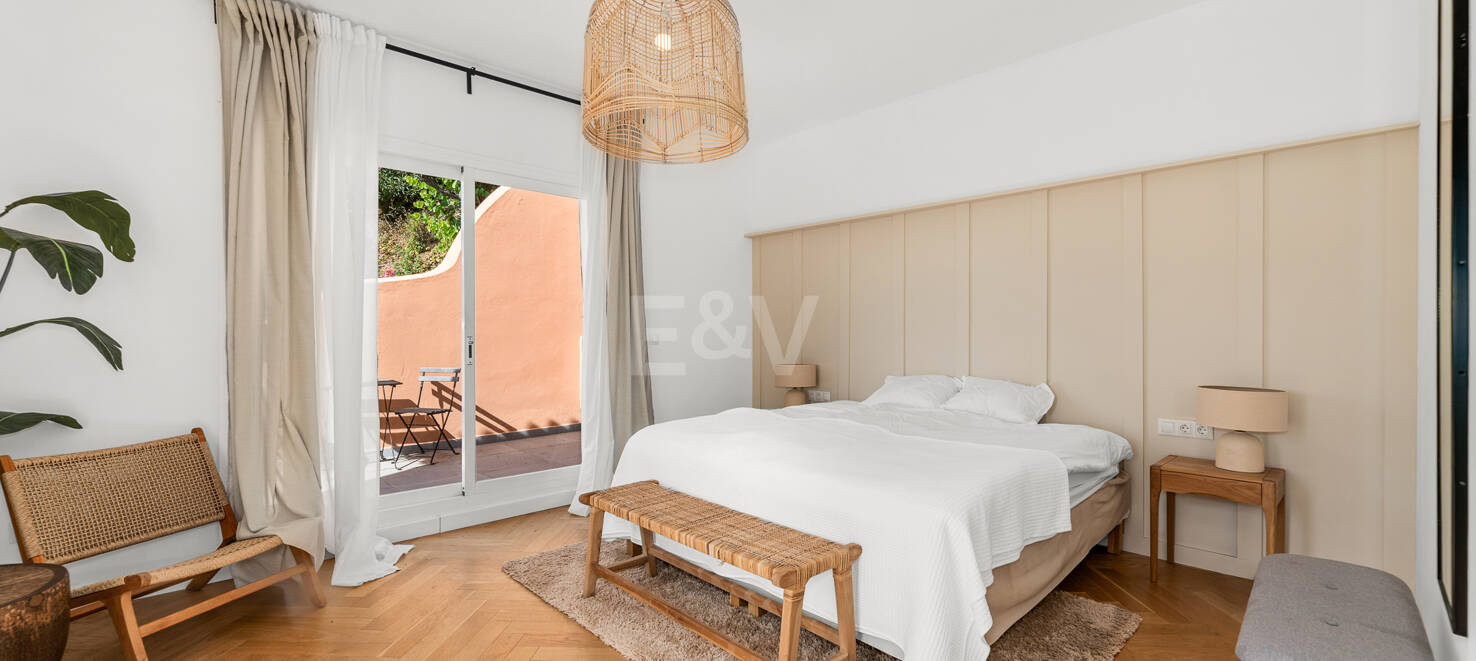 Luxury Penthouse with Panoramic Views in Exclusive Les Belvederes, La Cerquilla