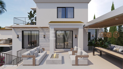 Hus i byn till salu i Nueva Andalucia, Marbella