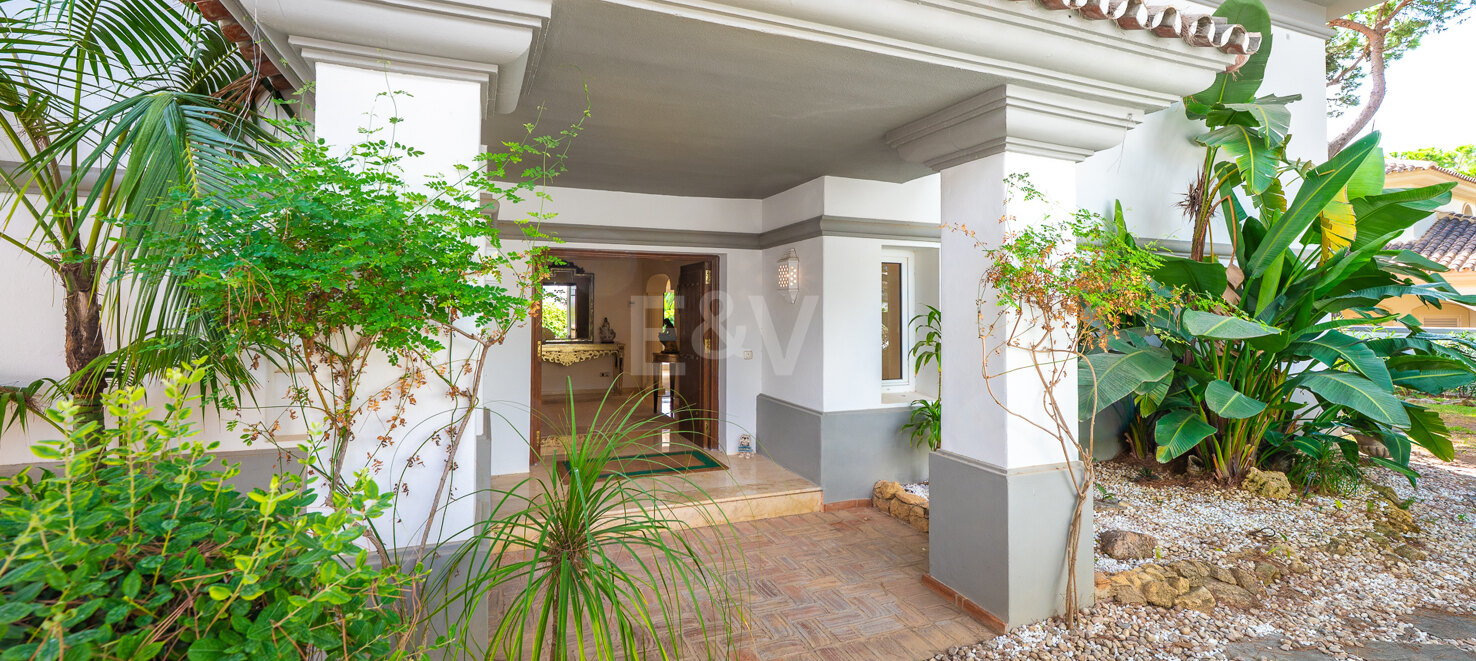 Andalusian Villa with Lush Gardens