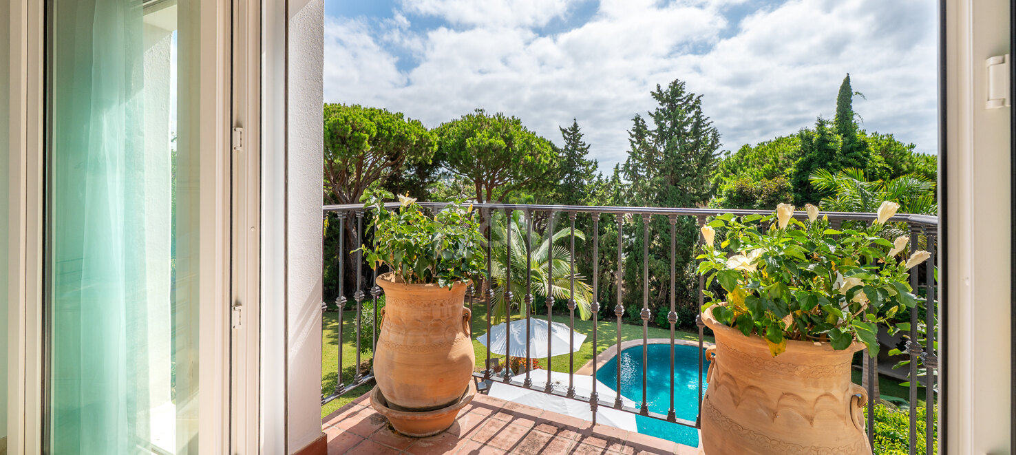 Andalusian Villa with Lush Gardens