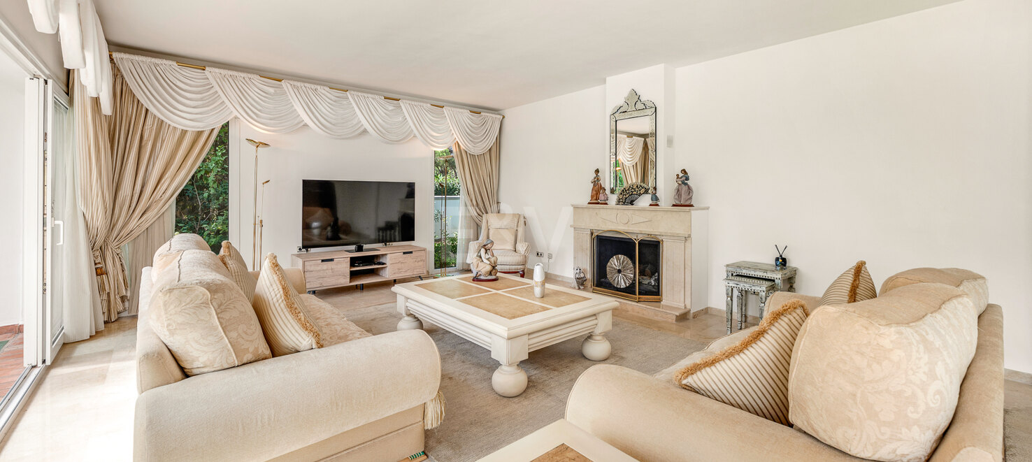 Andalusian Villa with Lush Gardens