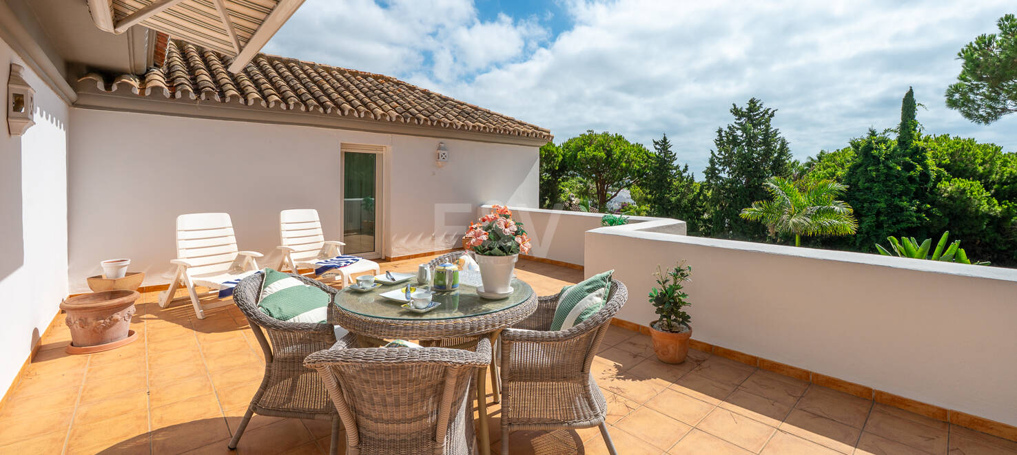 Andalusian Villa with Lush Gardens