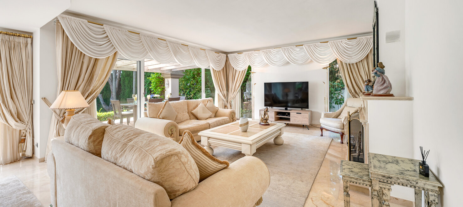 Andalusian Villa with Lush Gardens